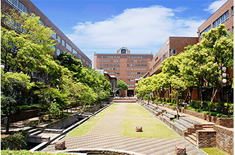 大阪産業大学